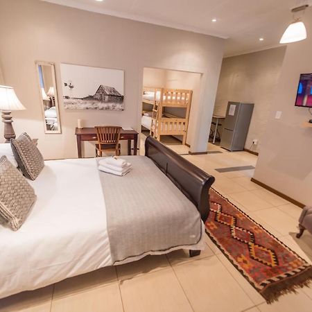 Chateau B&B Piet Retief Bagian luar foto