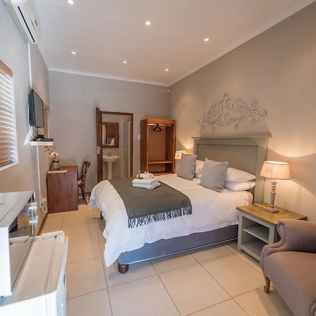 Chateau B&B Piet Retief Bagian luar foto