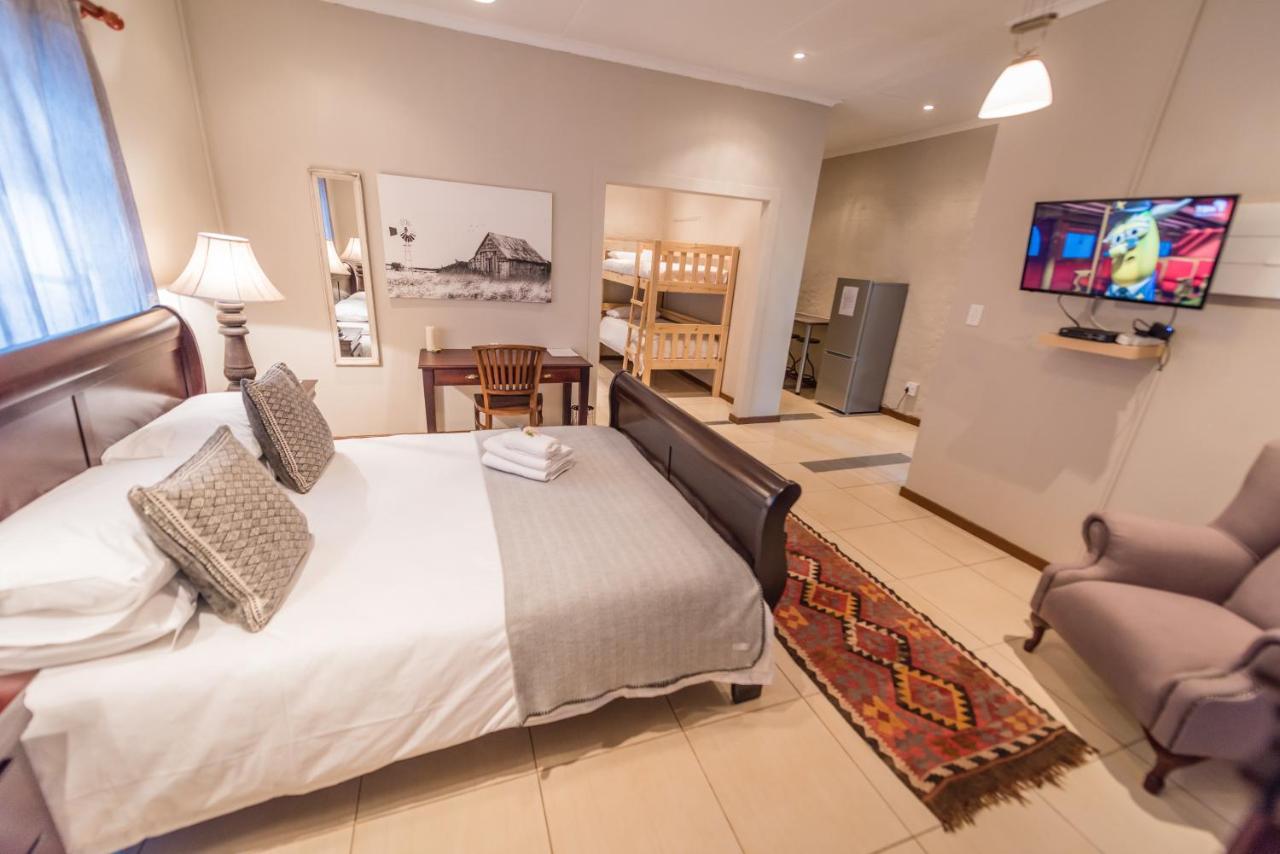 Chateau B&B Piet Retief Bagian luar foto